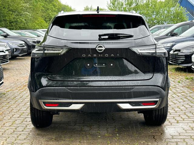 Nissan / Qashqai / Schwarz / / / EL.HECKKL+HEAD-UP+KAMERA+ACC+PDC+SHZ+LED 