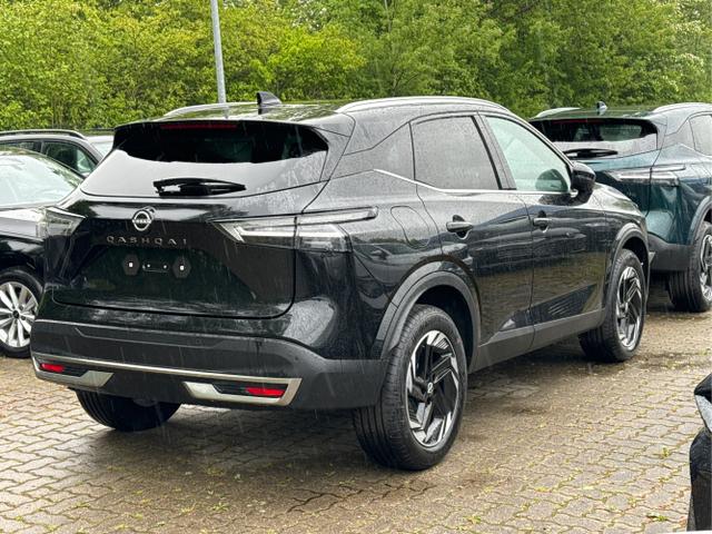 Nissan / Qashqai / Schwarz / / / EL.HECKKL+HEAD-UP+KAMERA+ACC+PDC+SHZ+LED 