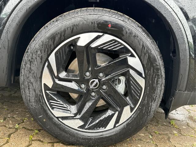 Nissan / Qashqai / Schwarz / / / EL.HECKKL+HEAD-UP+KAMERA+ACC+PDC+SHZ+LED 