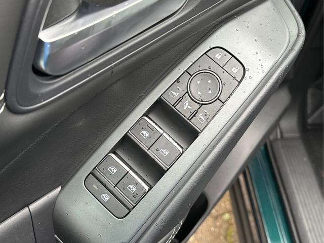 Nissan / Qashqai / Blau / / / EL.HECKKL+HEAD-UP+KAMERA+ACC+PDC+SHZ+LED 