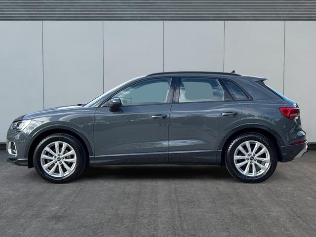 Audi / Q3 / Grau / / / 1.5 TSI-DSG AHK+18ALU+PDC+GRA+SHZ