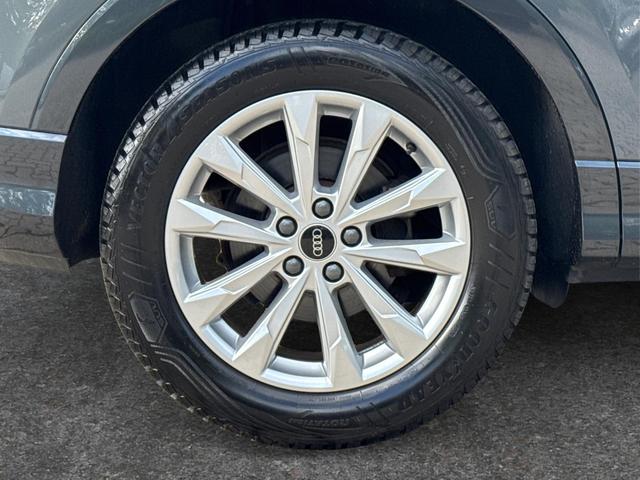 Audi / Q3 / Grau / / / 1.5 TSI-DSG AHK+18ALU+PDC+GRA+SHZ