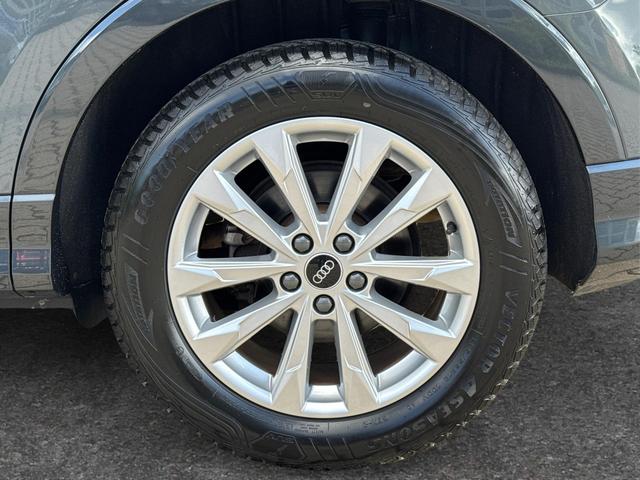 Audi / Q3 / Grau / / / 1.5 TSI-DSG AHK+18ALU+PDC+GRA+SHZ