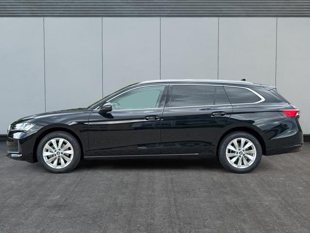 Skoda / Superb Combi / / / / DSG+NAVI+AHK+EL.HECKKL.+KESSY+SHZ, Beispielbilder, ggf. teilweise mit Sonderausstattung