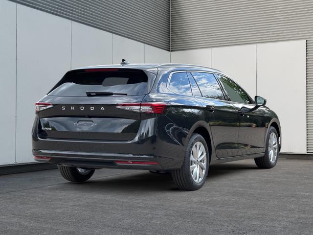 Skoda / Superb Combi / / / / DSG+NAVI+AHK+EL.HECKKL.+KESSY+SHZ, Beispielbilder, ggf. teilweise mit Sonderausstattung