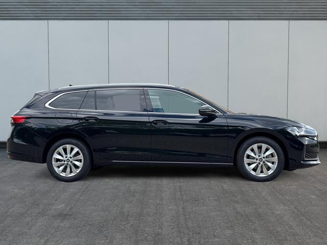 Skoda / Superb Combi / / / / DSG+NAVI+AHK+EL.HECKKL.+KESSY+SHZ, Beispielbilder, ggf. teilweise mit Sonderausstattung