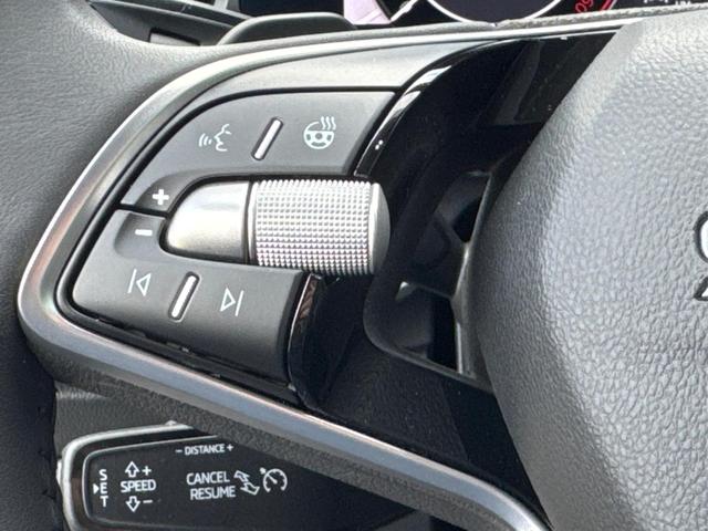 Skoda / Superb Combi / / / / DSG+NAVI+AHK+EL.HECKKL.+KESSY+SHZ, Beispielbilder, ggf. teilweise mit Sonderausstattung