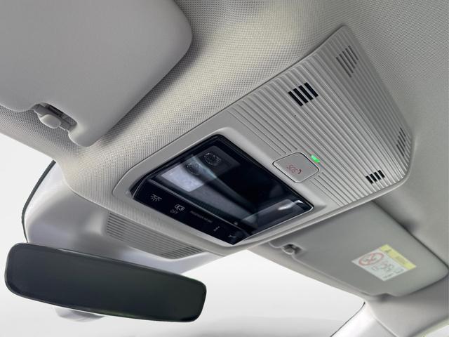 Skoda / Superb Combi / / / / DSG+NAVI+AHK+EL.HECKKL.+KESSY+SHZ, Beispielbilder, ggf. teilweise mit Sonderausstattung