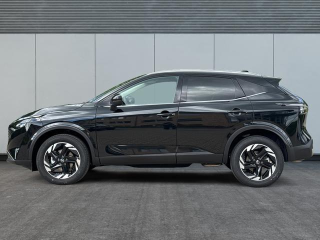 Nissan / Qashqai / Schwarz / / / EL.HECKKL+HEAD-UP+KAMERA+ACC+PDC+SHZ+LED 