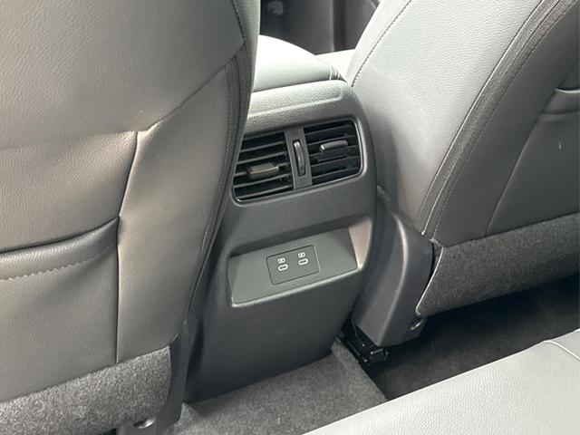 Nissan / Qashqai / Schwarz / / / EL.HECKKL+HEAD-UP+KAMERA+ACC+PDC+SHZ+LED 