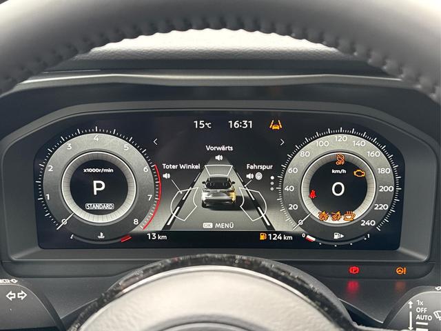 Nissan / Qashqai / Schwarz / / / EL.HECKKL+HEAD-UP+KAMERA+ACC+PDC+SHZ+LED 