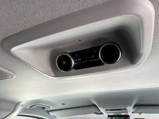 Volkswagen / T7 Caravelle / / / / LR 9-Sitzer+AHK+LED+KAM+PDC+SHZ+ALU+GJR, Beispielbilder, ggf. teilweise mit Sonderausstattung