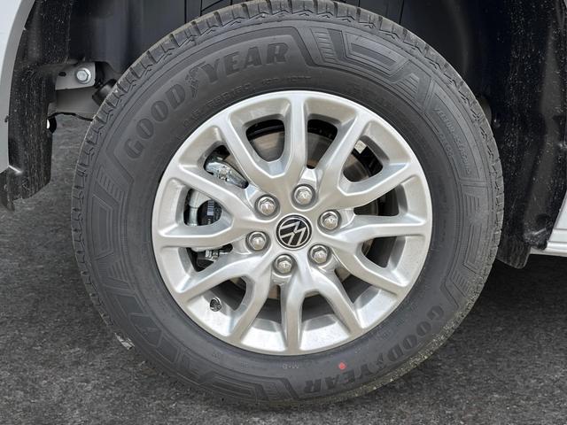 Volkswagen / T7 Caravelle / / / / LR 9-Sitzer+AHK+LED+KAM+PDC+SHZ+ALU+GJR, Beispielbilder, ggf. teilweise mit Sonderausstattung