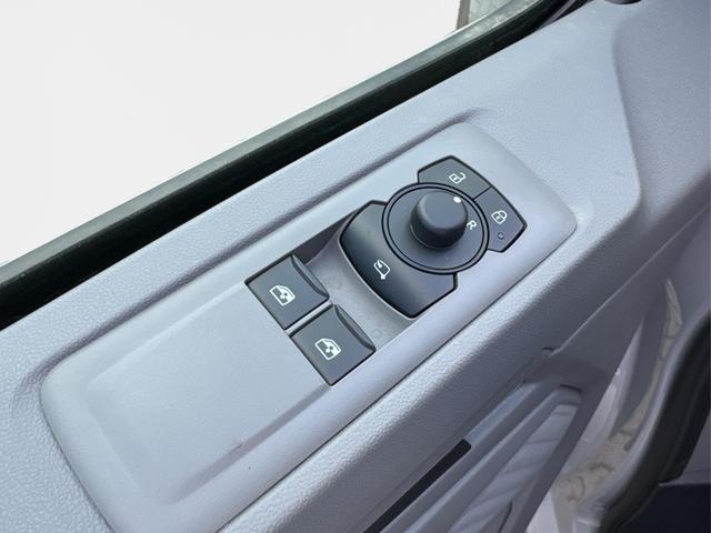 Volkswagen / T7 Caravelle / / / / LR 9-Sitzer+AHK+LED+KAM+PDC+SHZ+ALU+GJR, Beispielbilder, ggf. teilweise mit Sonderausstattung