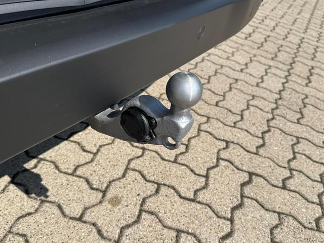 Volkswagen / T7 Caravelle / / / / LR 9-Sitzer+AHK+LED+KAM+PDC+SHZ+ALU+GJR, Beispielbilder, ggf. teilweise mit Sonderausstattung