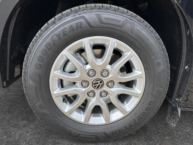 Volkswagen / T7 Caravelle / / / / LR 8-Sitzer+AHK+LED+KAM+PDC+SHZ+ALU+GJR, Beispielbilder, ggf. teilweise mit Sonderausstattung