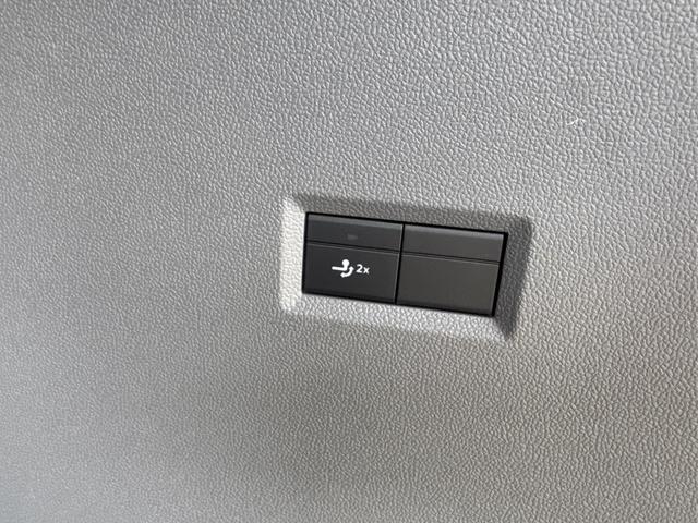 Volkswagen / T7 Caravelle / / / / KR 8-Sitzer+AHK+LED+KAM+PDC+SHZ+ALU+GJR, Beispielbilder, ggf. teilweise mit Sonderausstattung