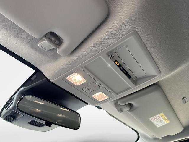Volkswagen / T7 Caravelle / / / / KR 8-Sitzer+AHK+LED+KAM+PDC+SHZ+ALU+GJR, Beispielbilder, ggf. teilweise mit Sonderausstattung