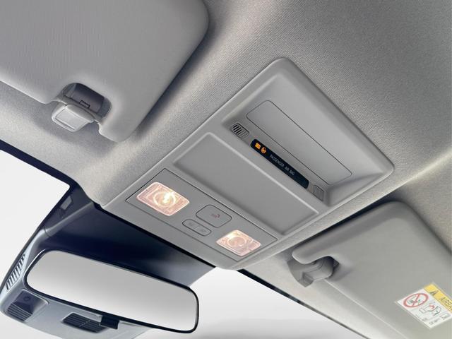 Volkswagen / T7 Caravelle / / / / KR 8-Sitzer+AHK+LED+KAM+PDC+SHZ+ALU+GJR, Beispielbilder