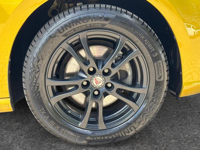 Volkswagen / Golf / Gelb / / / 1.4 TSI Comfortline LED+SHZ+16ALU+Climatronic