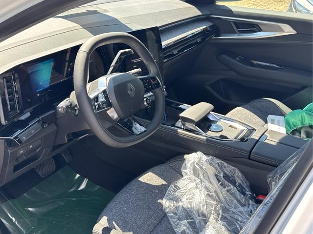 Renault / Austral / Schwarz / / / NAVI+LED+KAMERA+elektr.HECKKL.+19LM