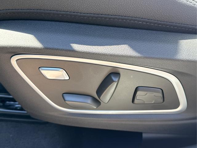 Renault / Austral / Schwarz / / / NAVI+LED+KAMERA+elektr.HECKKL.+19LM