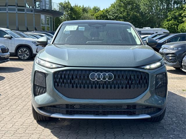 Audi Q3 Sportback - Basis MJ 2026 PANO+AHK+NAVI+KAMERA+EL. HECKKL.+LED+18 LM