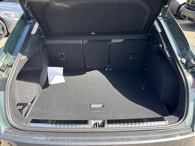Audi / Q3 Sportback / / / / MJ 2026+NAVI+KAMERA+PANO+AHK+PDC+EL. HECKKL.+LED+18 LM, Beispielbilder, ggf. teilweise mit Sonderausstattung