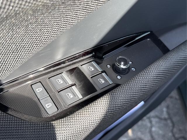 Audi / Q3 Sportback / / / / MJ 2026+NAVI+KAMERA+PANO+AHK+PDC+EL. HECKKL.+LED+18 LM, Beispielbilder, ggf. teilweise mit Sonderausstattung