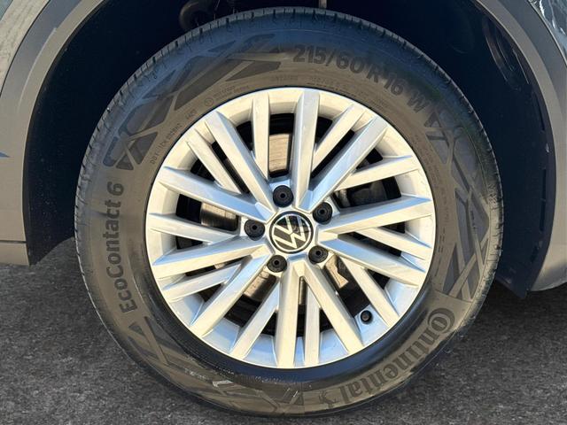 Volkswagen / T-Roc / Grau / / / NAVI+ACC+KAMERA+el.HECKKLAPPE+SHZ