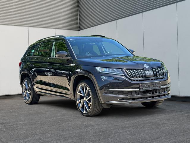 Skoda / Kodiaq / Schwarz / / / Sportline AHK+NAVI+20ALU+PDC+KAMERA+ACC+el.HECKKL.+KESSY