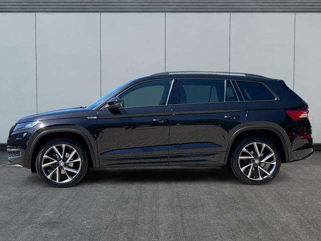 Skoda / Kodiaq / Schwarz / / / Sportline AHK+NAVI+20ALU+PDC+KAMERA+ACC+el.HECKKL.+KESSY