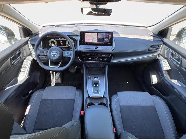 Nissan / Qashqai / Wei&szlig; / / / EL. HECKKL+HEAD-UP+KAMERA+ACC+PDC+SHZ+LED , Beispielbilder