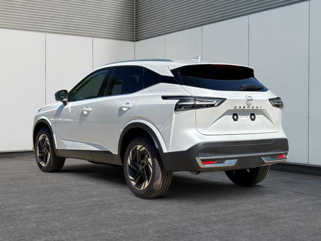 Nissan / Qashqai / Wei&szlig; / / / EL. HECKKL+HEAD-UP+KAMERA+ACC+PDC+SHZ+LED , Beispielbilder