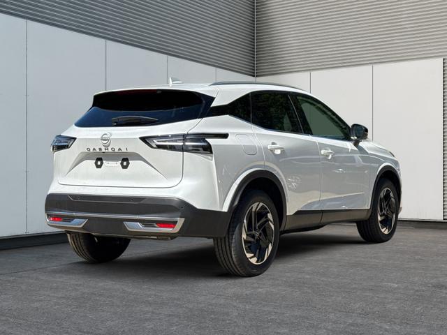Nissan / Qashqai / Wei&szlig; / / / EL. HECKKL+HEAD-UP+KAMERA+ACC+PDC+SHZ+LED , Beispielbilder