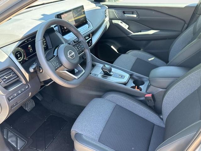 Nissan / Qashqai / Grau / / / EL.HECKKL+HEAD-UP+KAMERA+ACC+PDC+SHZ+LED , Beispielbilder