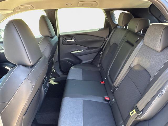 Nissan / Qashqai / Grau / / / EL.HECKKL+HEAD-UP+KAMERA+ACC+PDC+SHZ+LED , Beispielbilder