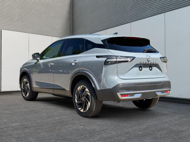 Nissan / Qashqai / Grau / / / EL.HECKKL+HEAD-UP+KAMERA+ACC+PDC+SHZ+LED , Beispielbilder