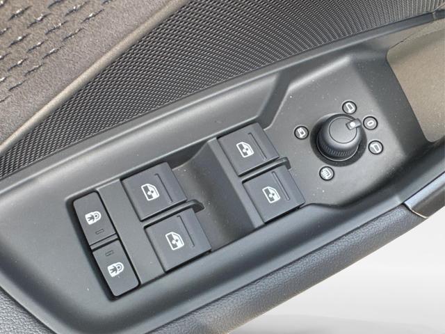 Audi / RS3 Sportback / Grau / / / MATRIX+360KAM+SHZ+KLIMA+LED+SOUND+19ALU+DESIGNPAKET ROT, Beispielbilder
