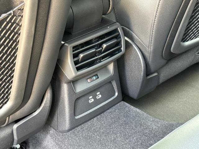 Audi / RS3 Sportback / Grau / / / MATRIX+360KAM+SHZ+KLIMA+LED+SOUND+19ALU+DESIGNPAKET ROT, Beispielbilder