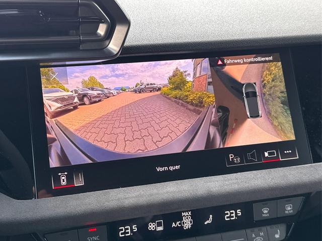 Audi / RS3 Sportback / Grau / / / MATRIX+360KAM+SHZ+KLIMA+LED+SOUND+19ALU+DESIGNPAKET ROT, Beispielbilder