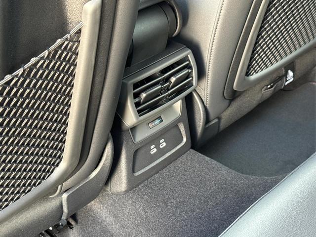 Audi / RS3 Sportback / Grau / / / MATRIX+360KAM+SHZ+KLIMA+LED+SOUND+19ALU+DESIGNPAKET ROT, Beispielbilder
