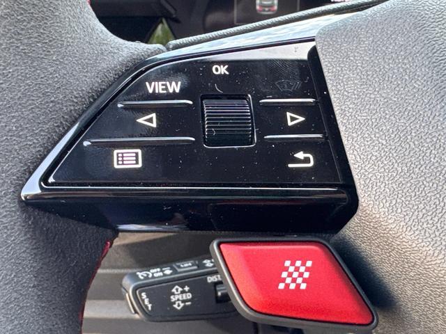 Audi / RS3 Sportback / Grau / / / MATRIX+360KAM+SHZ+KLIMA+LED+SOUND+19ALU+DESIGNPAKET ROT, Beispielbilder