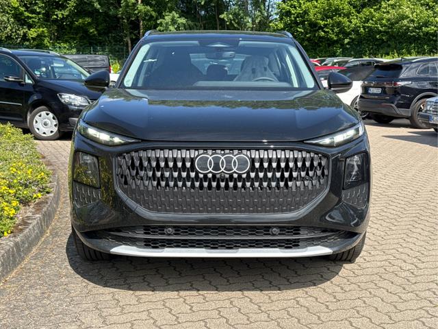 Audi / Q3 / Schwarz / / / KAMERA+NAVI+PDC+EL.HECKKL.+LED+17LM