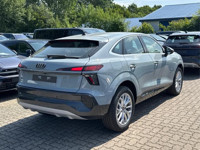 Audi / Q3 Sportback / / / / MJ 2026+NAVI+KAMERA+PANO+AHK+PDC+EL. HECKKL.+LED+18 LM