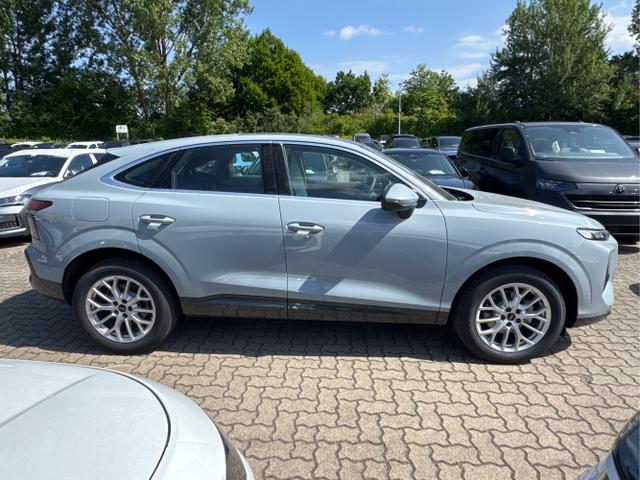 Audi / Q3 Sportback / / / / MJ 2026+NAVI+KAMERA+PANO+AHK+PDC+EL. HECKKL.+LED+18 LM