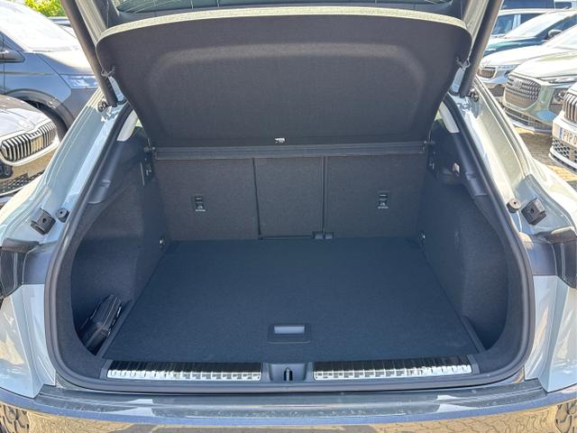 Audi / Q3 Sportback / / / / MJ 2026+NAVI+KAMERA+PANO+AHK+PDC+EL. HECKKL.+LED+18 LM