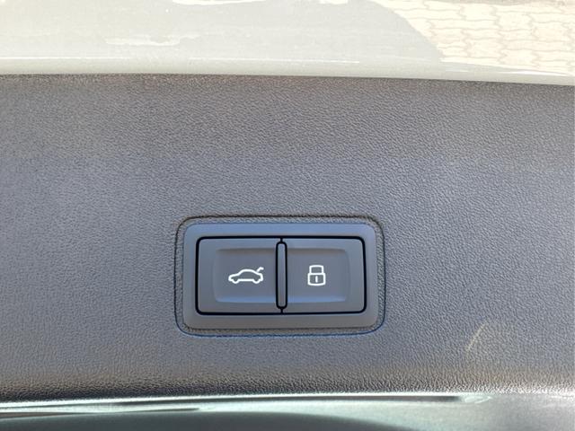 Audi / Q3 Sportback / / / / MJ 2026+NAVI+KAMERA+PANO+AHK+PDC+EL. HECKKL.+LED+18 LM