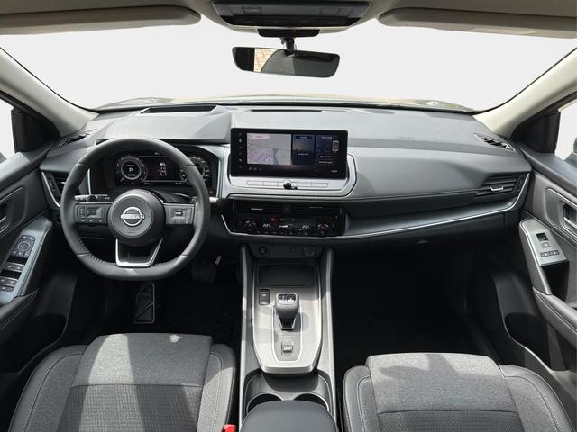 Nissan / Qashqai / Grau / / / EL.HECKKL+HEAD-UP+KAMERA+ACC+PDC+SHZ+LED 