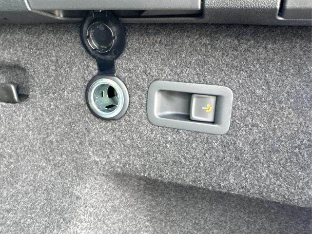 Skoda / Kodiaq / Schwarz / / / 4x4+AHK+PANO+KAMERA+EL. HECKKL.+NAVI+20 LM